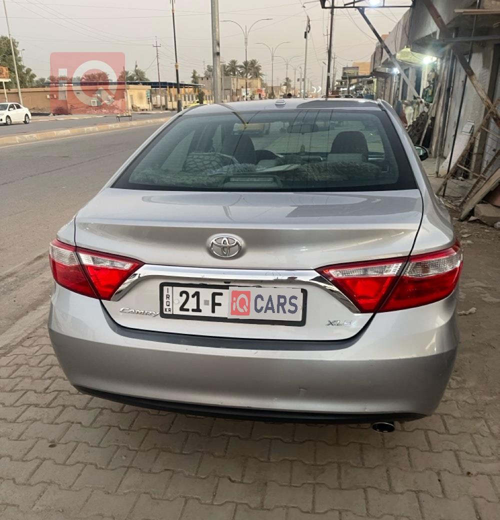 تۆیۆتا کامری